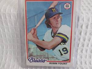lot 152 image: 1978 Topps Robin Yount Card...