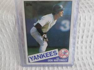 lot 182 image: 1985 Topps Don Mattingly Card...