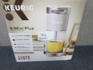lot 375 image: Keurig K-Mini Plus Brewing System o...