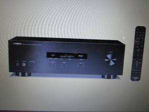 lot 393 image: Yamaha Natural Sound 140-Watt 2-Cha...