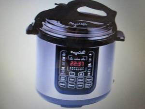 lot 395 image: MegaChef 8 Quart Digital Pressure C...