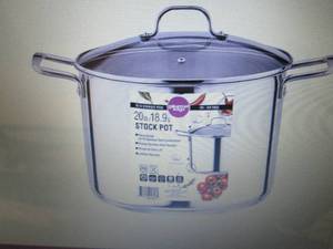 lot 396 image: Gourmet Edge 20-Qt. Stockpot with L...