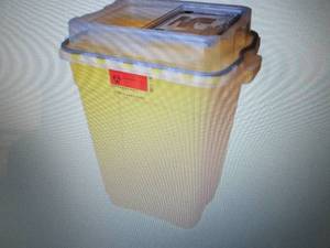 lot 425 image: Case of 5 BD 19 Gallon Yellow Chemo...