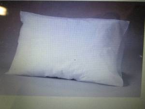 lot 447 image: Case of 100 Tidi Choice Pillowcases...
