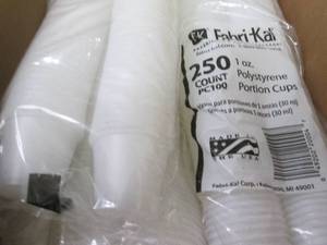 lot 469 image: Case of 10- 250 ct Sleeves 1 oz por...