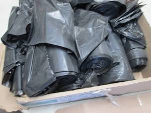 lot 471 image: Partial Case of 60 Gallon 38x58 inc...