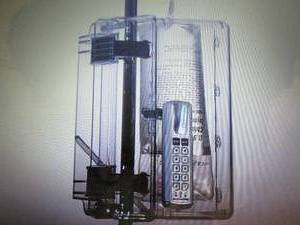 lot 500 image: Lock-To-Pole IV Lock Box with Keyle...