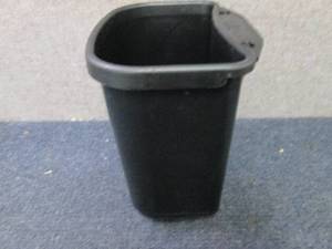 lot 522 image: Case of 50- Mini TriSource Trash Bi...