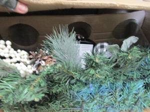lot 320 image: 2 Sets Hurricane Centerpieces...