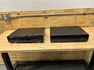 lot 75 image: PANAMAX MX5102 Hybrid Rack Mount UPS And Power Conditioner with M5400-PM Power line conditioner, surge protector, and voltage regulator