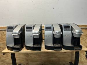 lot 60 image: KEURIG Lot of 4- K3000SE Commercial Brewing Systems