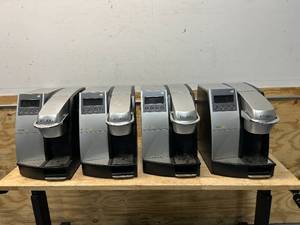 lot 123 image: KEURIG Lot of 4- K3000SE Commercial Brewing Systems