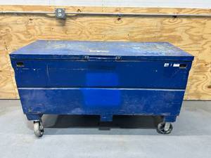lot 81 image: Job Box on Casters