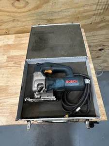 lot 88 image: BOSCH Jig Saw with Case