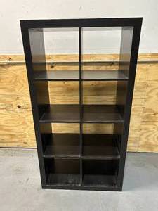lot 102 image: Cubby Storage Unit