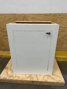 lot 142 image: Trade Show DisplayCabinet