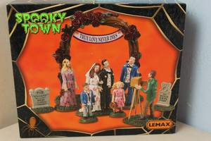 lot 66 image: NEW - Lemax Spooky Town Zombie Wedding Party #23587 728162235879 MSRP $44.95