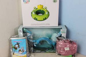 lot 163 image: Toy Bundle - See PIctures