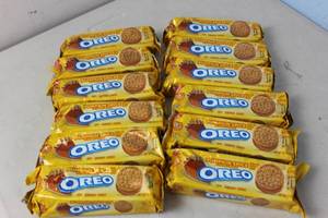 lot 240 image: 12 Packs of Oreo Pumpkin Spice Best By 1212023