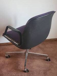 lot 21 image: 70s AllSteel Office Chair B