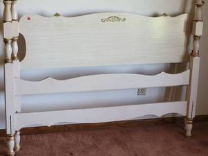 lot 10 image: Lee Furniture French Provincial Full Bedframe