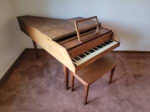 lot 2 image: Amazing Vintage Harpsicord