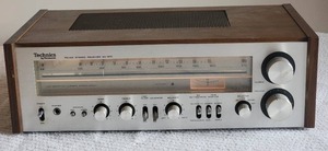 lot 39 image: Technics FMAM Stereo Receiver SA-300