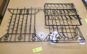 lot 21 image: 6 new sewing thread racks