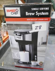 lot 28 image: Lightly used single serving coffee maker
