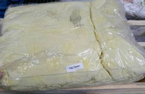 lot 50 image: New FullQueen polka dot pattern yellow chenille bedspread with 2 pillow shams