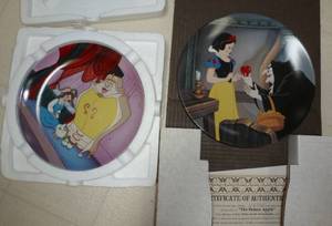 lot 93 image: Beauty and the Beast Collector Plate and Snow White