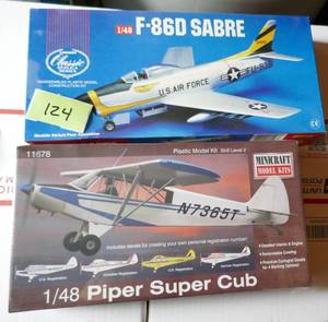 lot 124 image: 2 New old stock airplane models - Piper and Sabre