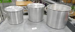 lot 136 image: 3 Canning pots, all with lids