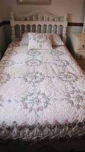 twin size wood bed frame