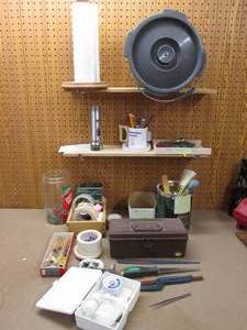 Lot of assorted garage items