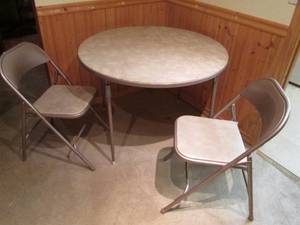 Round folding table and chairs