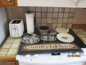 Kitchen Serving Pieces