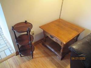 Solidly Built Wood Ethan Allen End Table