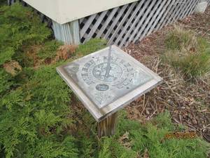 Outdoor Decorative Metal Four-seasonal  Sundial