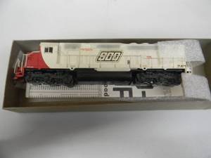 lot 7 image: VINTAGE HO ATHEARN 4106 SOO-LINE FW SDP-40 POWERED DIESEL - GREAT PIECE - SEE PICTURES