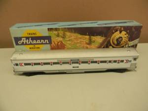 lot 15 image: VINTAGE HO ATHEARN 1819  AMTRACK SL COACK KIT - NICE - WITH BOX - GREAT PIECE - SEE PICTURES