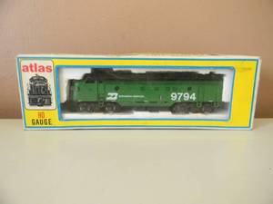 lot 71 image: VINTAGE ATLAS HO BURLINGTON NORTHERN FP7 DIESEL 7049   - NICE - IN BOX - GREAT PIECE - SEE PICTURES