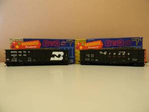 lot 81 image: VINTAGE ROUNDHOUSE HO BURLINGTON NORTHERN 1645 THRALL GONDOLA & RIO GRANDE 1644 THRALL GONDOLA - NICE - IN BOX - GREAT PIECES - SEE PICTURES