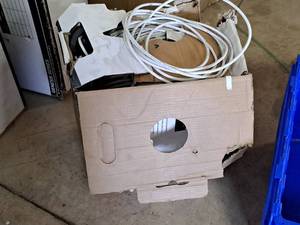 lot 43 image: Lot of (1) Honeywell WaveFLEX 1000 Genesis Series RG6U 60%AL CATV 1M Coaxial Cable 50031101 (full box)