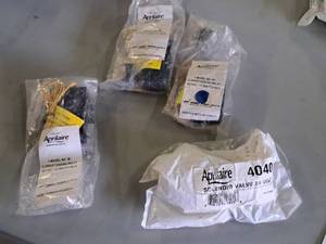 lot 105 image: HVAC Equipment - Current Sensing Relay No. 50 24V12W(x3), Solenoid Valve 24V 4040(x1)