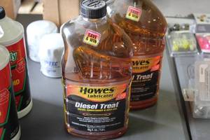 lot 529 image: Lot of (2) Howes Lubricator Diesel Treat 64-oz Diesel Conditioner & Anti-Gel