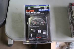 lot 554 image: Curt Triflex Towing Electrical - Brake Control (in original packaging)