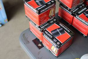 lot 521 image: Lot of (3) MicroGard Oil Filters MGL51372
