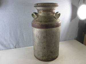 (EW6) Vintage Milk Can with Lid