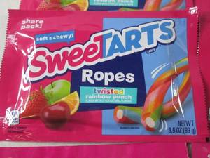(B-1) 12 Share Packs SweeTarts Rope...